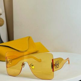 Picture of Loewe Sunglasses _SKUfw55564167fw